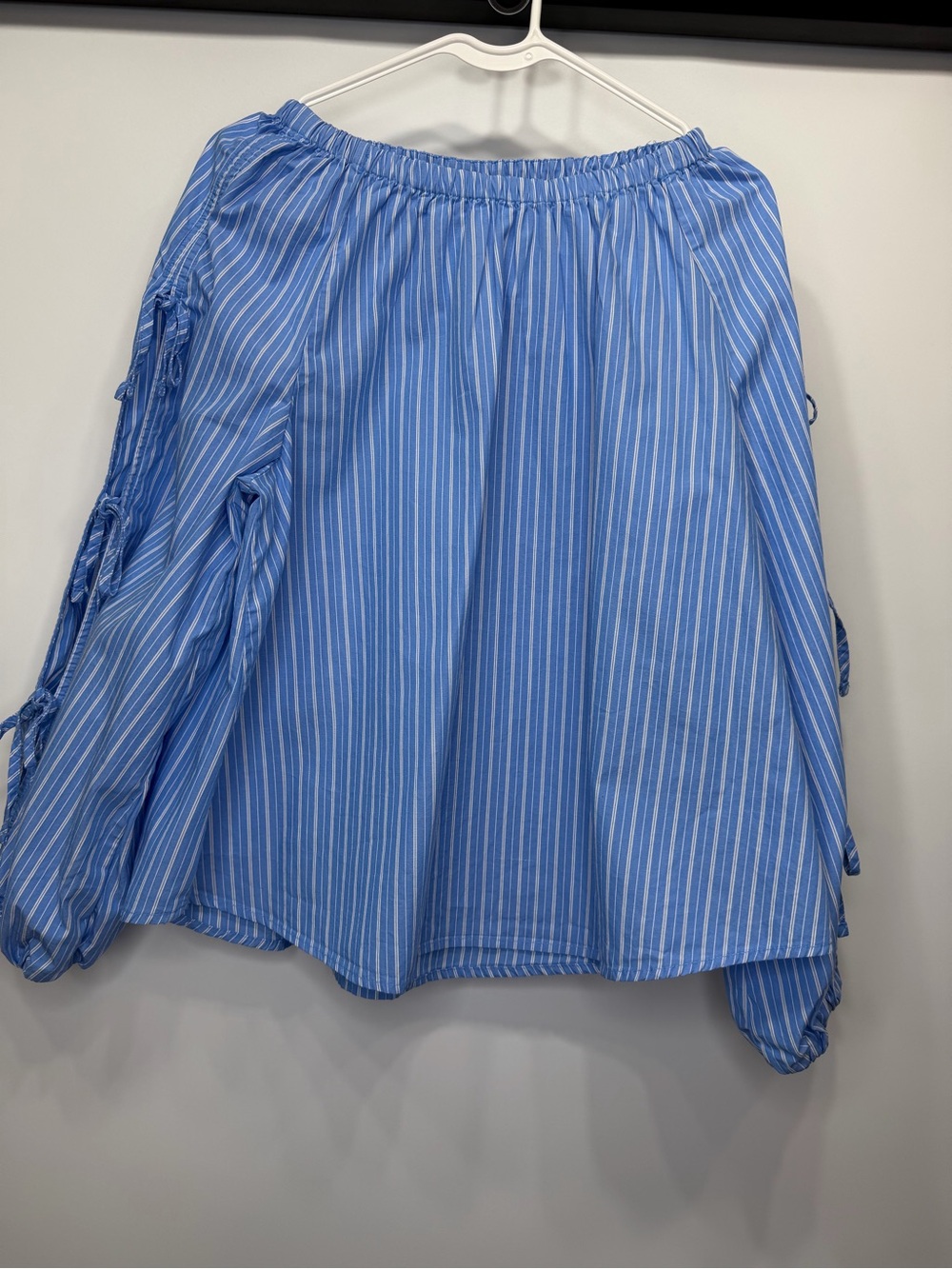 Blue & White striped peasant blouse | size medium - Picture 2 of 10